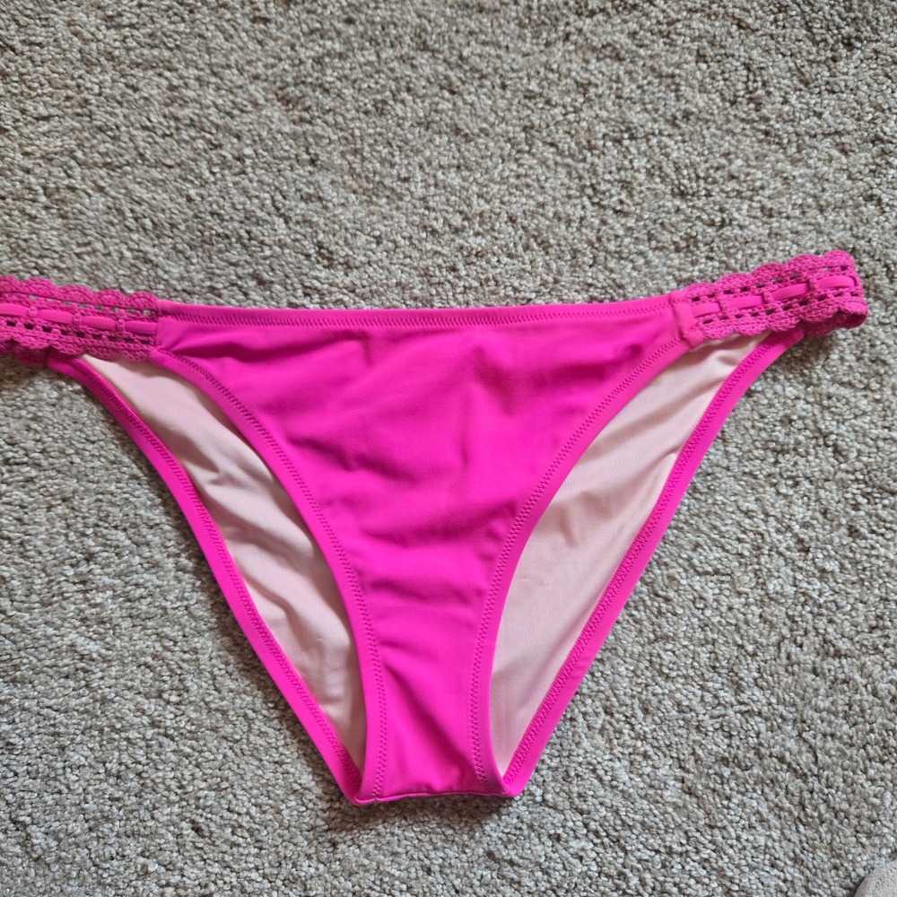 Shade & Shore Hot Pink Crochet Side Bikini Bottoms Size L 238116477 never worn